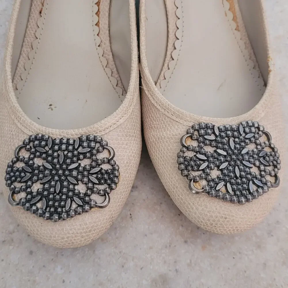 Laura Ashley Elton Wedge Flats 6.5 Beige Beaded Toe Low Heel Dress Shoes